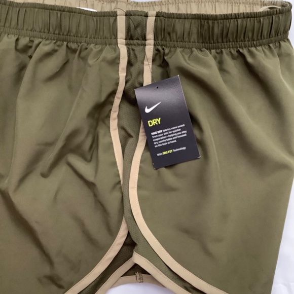 Nike XL - Picture 4 of 6